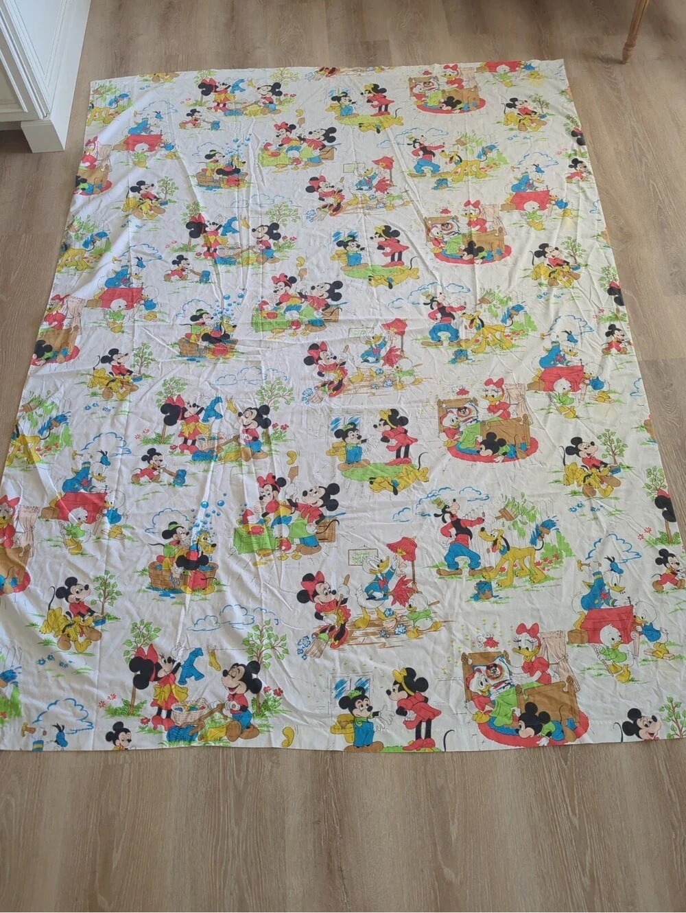 Vintage DISNEY MICKEY & Friends Chores FULL Cottom Flat Sheet Fabric 64x90